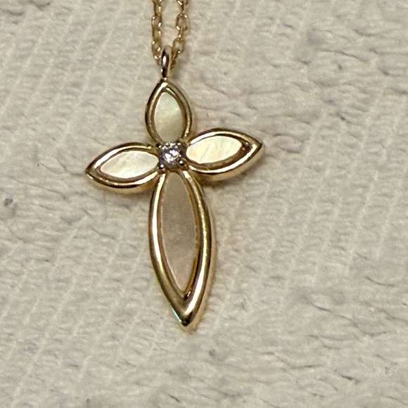 Necklace & cross pendant - 925 gold plated mother of pearl cross - 16-18”L - New - Picture 2 of 13
